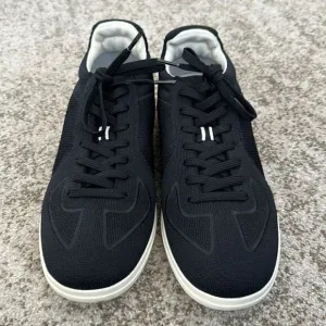 Rothy's Men's The RS01 Lace Up Knit Sneakers BlackWhite Soles 10