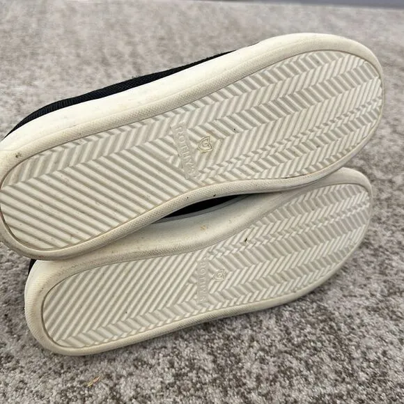 Rothy's Men's The RS01 Lace Up Knit Sneakers BlackWhite Soles 10