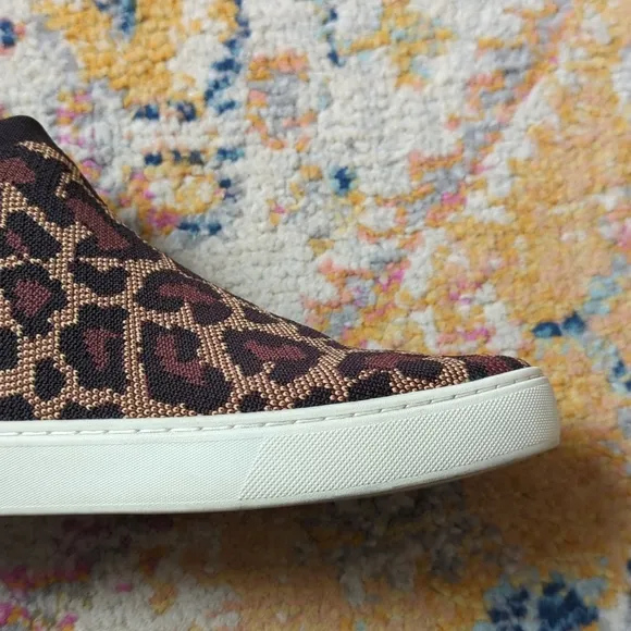 Rothy's The Chelsea Wildcat Jacquard Knit Slip On Ankle Bootie Sneakers Brown 9