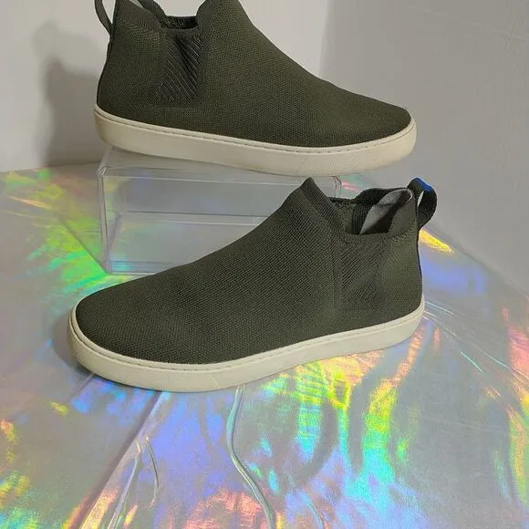 Rothys Womens SZ 10.5 Chelsea Hunter Green Knit Textile Sneaker Booties.