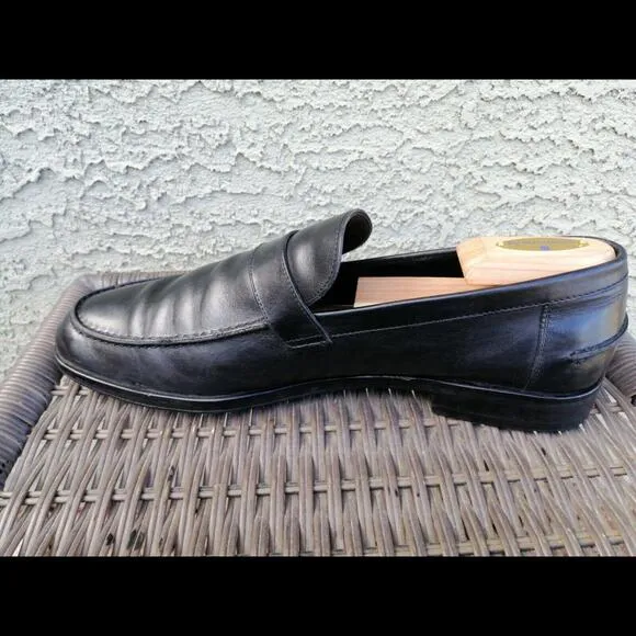 Salvatore Ferragamo Gancini Buckle Loafers | Men's 11B | Black Leather