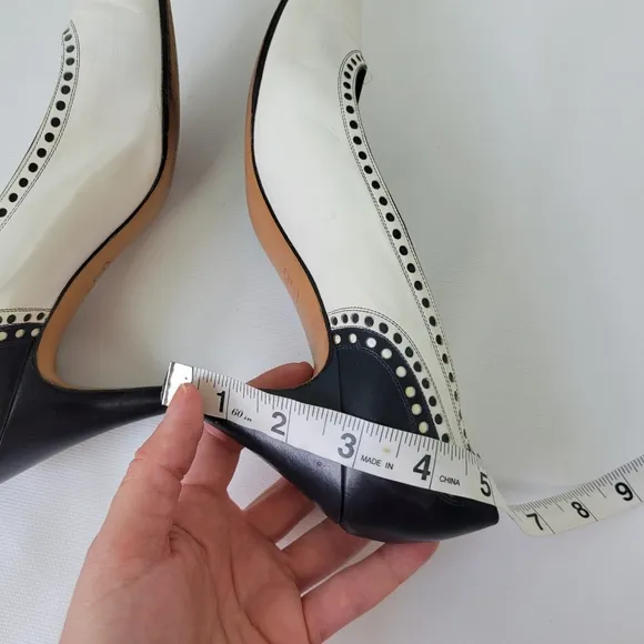 Salvatore Ferragamo Vintage Leather Pumps Heels Sz 8.5