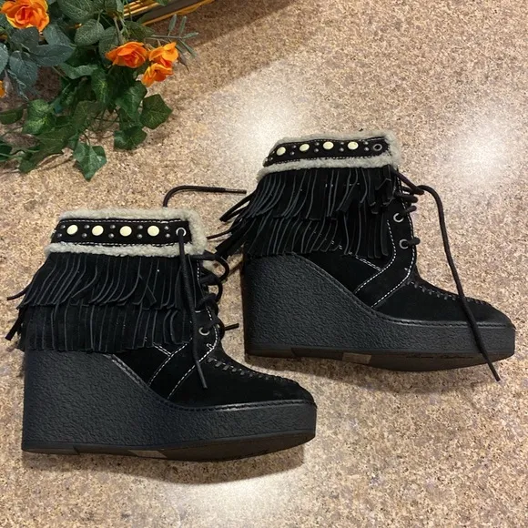 Sam Edelman Kemper Fringe Platform Wedge Boots 7.5 Suede Black Ivory