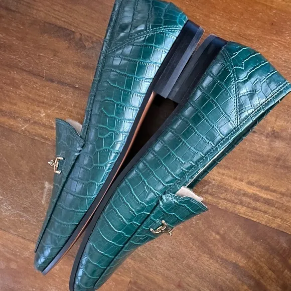 Sam Edelman Loraine Green Gold hardware Croc-Embossed Loafers Ladies 10 NWOB