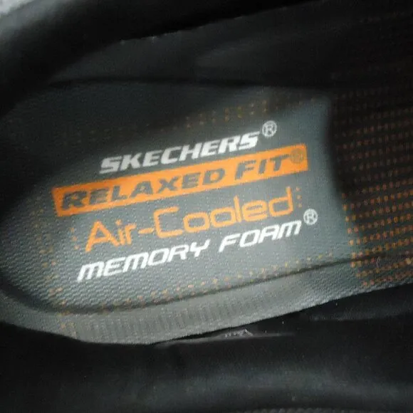 SIZE 10.5. Skechers Relaxed Fit Air- Cooled sneakers.