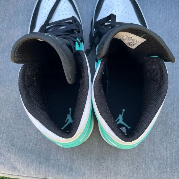 Size 12 - Air Jordan 1 Mid Tropical Twist 2021 554724-132 white black teal