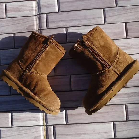 SIZE 7. BearPaw Elle toddler suede leather winter boots.