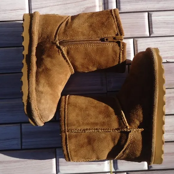 SIZE 7. BearPaw Elle toddler suede leather winter boots.