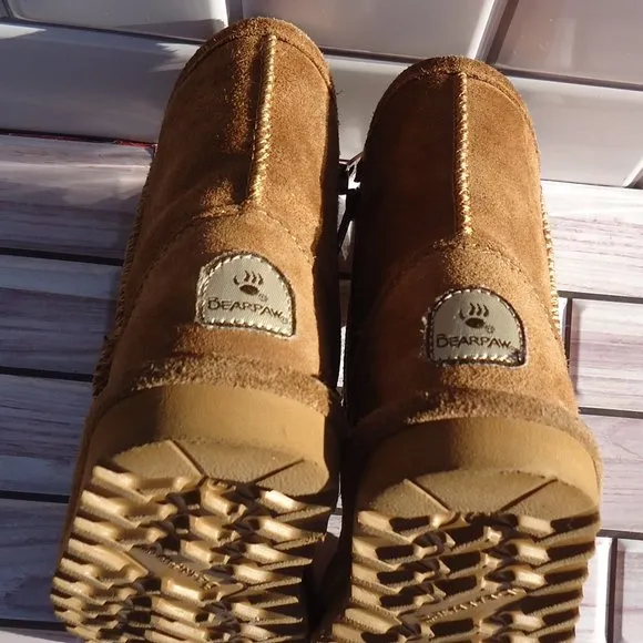 SIZE 7. BearPaw Elle toddler suede leather winter boots.