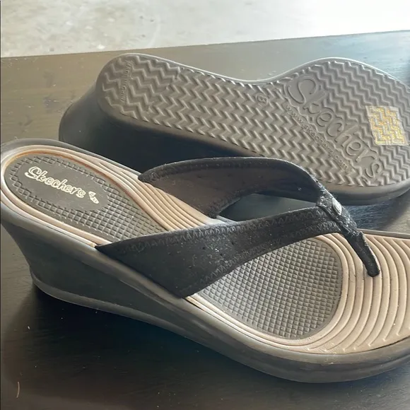 Skechers Black Wedge Sandals with Textured Footbed