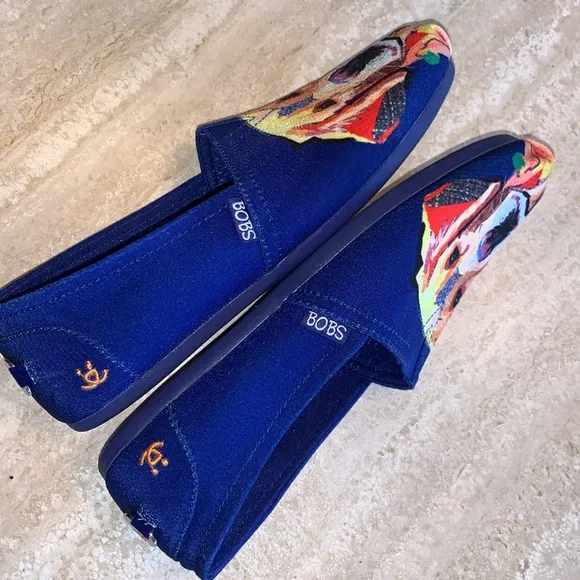 SKECHERS ‘BOBs FOR DOGS’ blue canvas flats. Wait—that’s YOUR lab’s face! 8 EUC