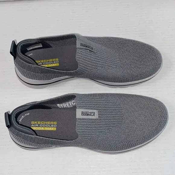 Skechers Go Walk Air Cooled Goga Mat Uktr Go Sneakers Size 10.5 Stretch Fit
