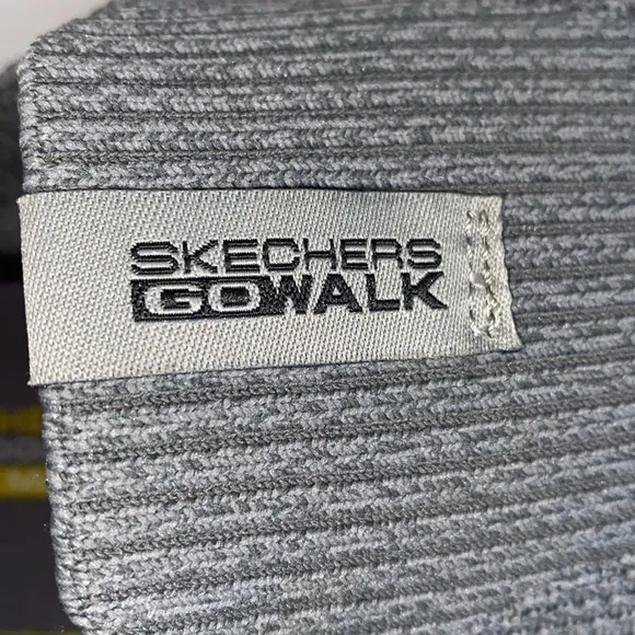 Skechers Go Walk Air Cooled Goga Mat Uktr Go Sneakers Size 10.5 Stretch Fit