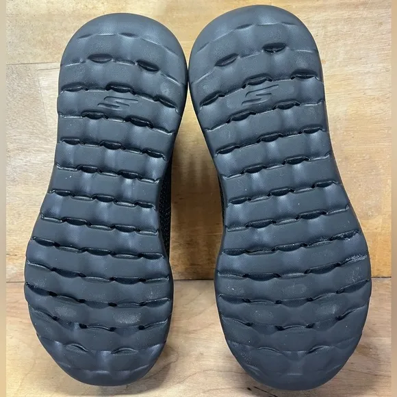 Skechers Go Walk Max Mens Size 9 Slip On Shoes Sneakers Black 54600