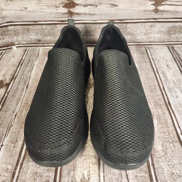 SKECHERS GOGA MAX GO WALK Wide Fit Men's 10 Black Slip On Sneakers Shoes EUC