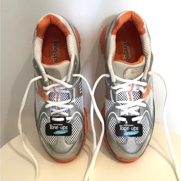 Skechers Tone Up Sneakers for Legs, Calves, Butt ( DVD, manual, extra laces)