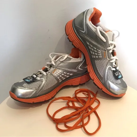 Skechers Tone Up Sneakers for Legs, Calves, Butt ( DVD, manual, extra laces)