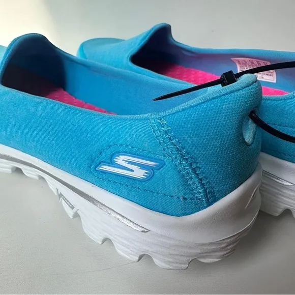 Skechers Women's Go Walk 2 Go Ga Mat Slip On Activewear Sneaker Blue Size8