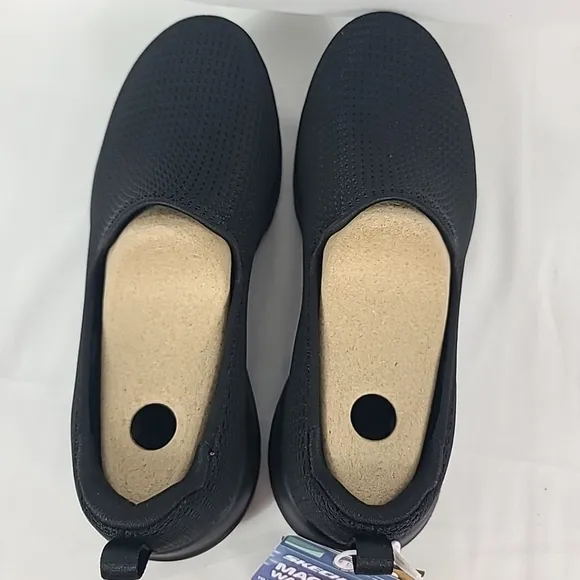 Skechers Women's Go Walk Joy Aurora Slip On Sneakers Sz 7 Black Mesh Lightweight