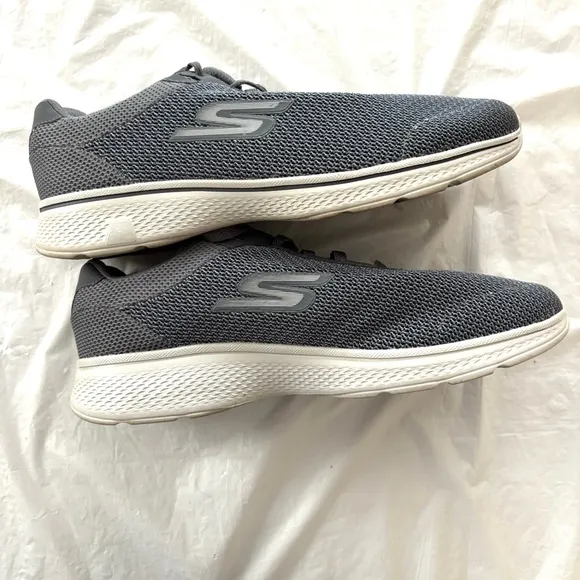 Sketchers GO Walk 4 sneakers charcoal gray SZ 8.5 Worn Once