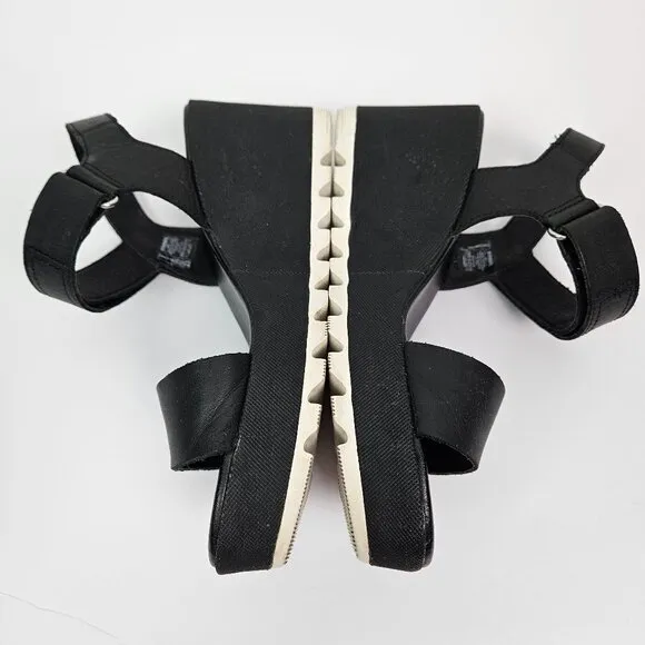 Sorel Cameron Black Leather Wedge Sandal 6 NL4018-010
