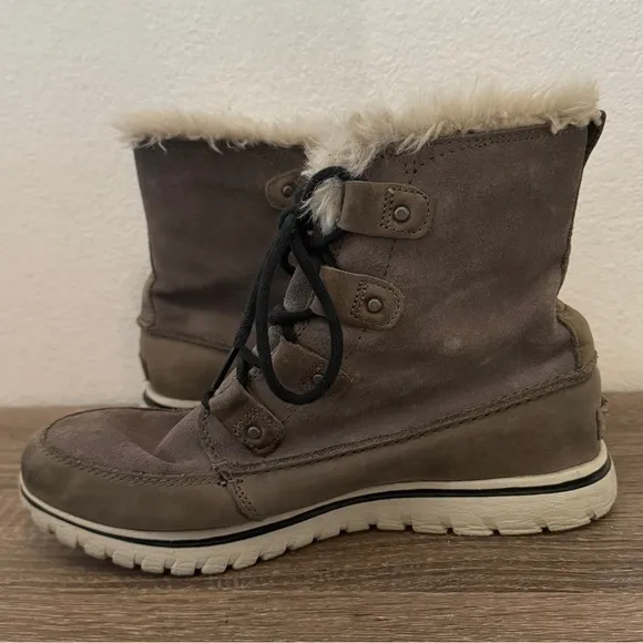 Sorel Cozy Joan Boots, Quarry/Black, Size 11