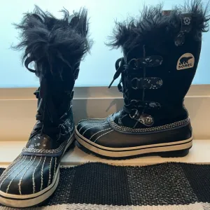 Sorel Daisy Floral Boots Waterproof Joan Of Arctic Tall Fur Trim Booties Size 2
