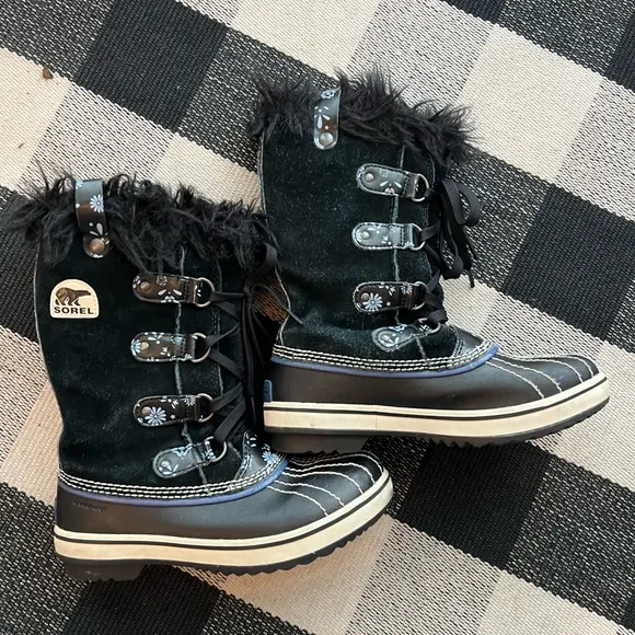 Sorel Daisy Floral Boots Waterproof Joan Of Arctic Tall Fur Trim Booties Size 2