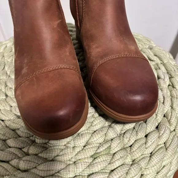 SOREL Evie II Taffy Brown Leather/Suede Hidden Wedge Slip On Chelsea Boots