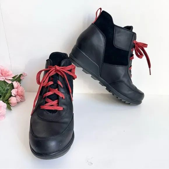 SOREL Evie Sport Lace Black Red Suede Leather Waterproof Sneaker Wedge Booties