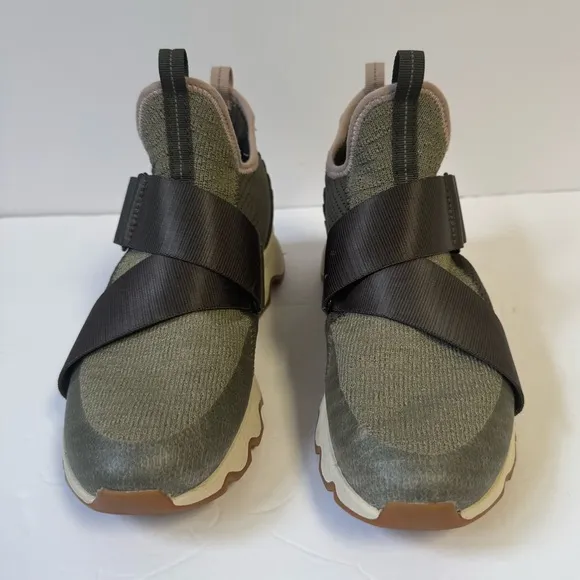 Sorel Green Kinetic Sneak, Knit Sneaker with Scalloped Sole and Stretch Straps