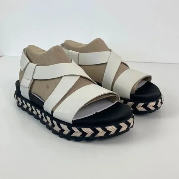 Sorel Roaming Criss Cross Platform Espadrille Leather Sandal 6.5 - Chalk/Black