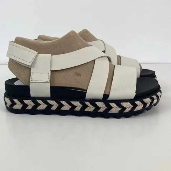 Sorel Roaming Criss Cross Platform Espadrille Leather Sandal 6.5 - Chalk/Black
