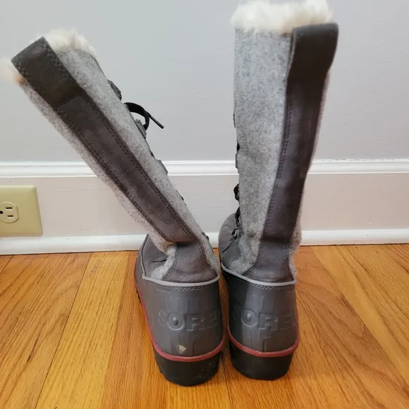 Sorel Tivoli High II Felt Winter Boots Fleece Lined Size US Women's 10 Grey Red