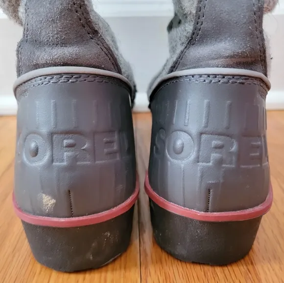 Sorel Tivoli High II Felt Winter Boots Fleece Lined Size US Women's 10 Grey Red