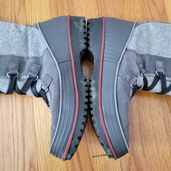 Sorel Tivoli High II Felt Winter Boots Fleece Lined Size US Women's 10 Grey Red