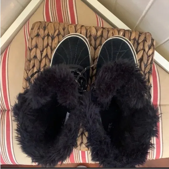 Sorel Tivoli II Leather Snow Boots in Black