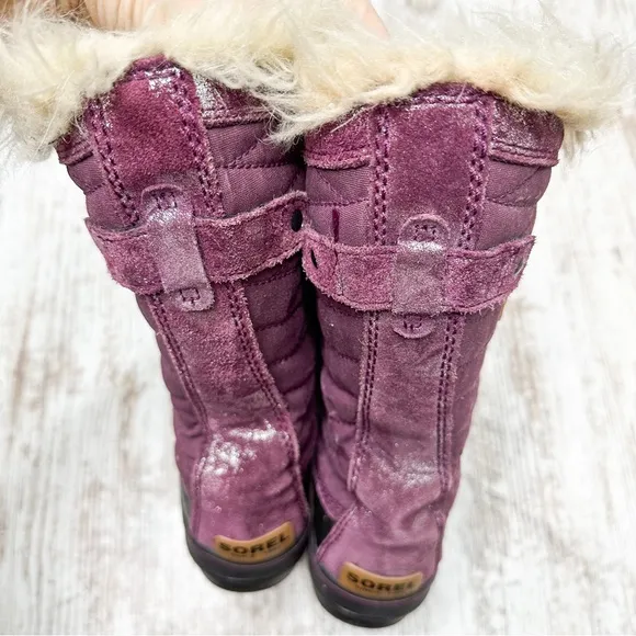 Sorel Tofino II Purple / Black Winter Boots Size Youth 5