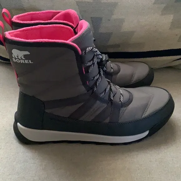 Sorel whitney II winter sport boots gray/pink NEW