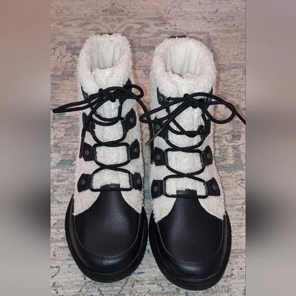 Sorel Women's Explorer ll Joan Boots Size Size 9