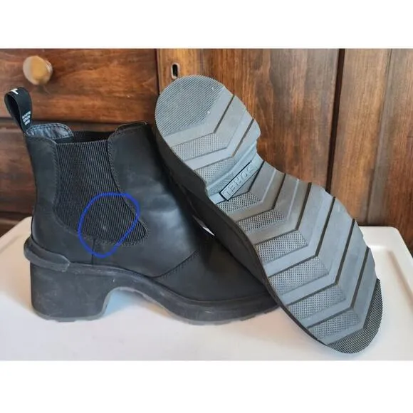 Sorel Women's  Hi-Line Heel Chelsea Boots Size 9