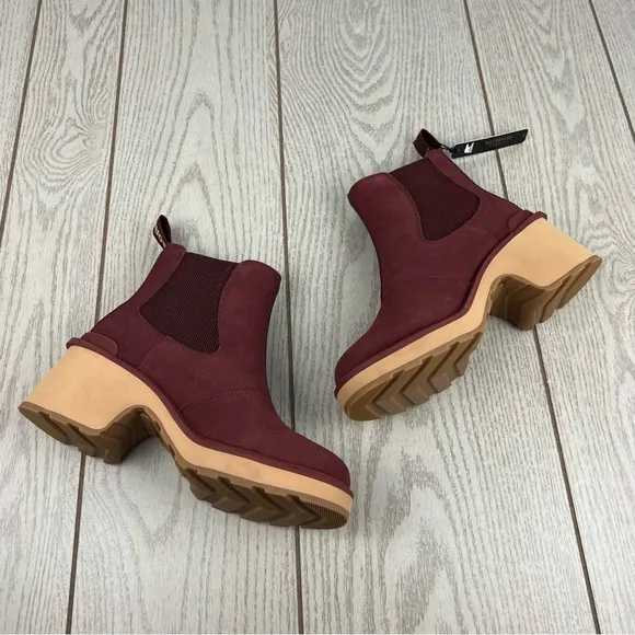 Sorel Women's Hi-Line Heel Chelsea Boots US7.5 Spice, Tawny Buff $190