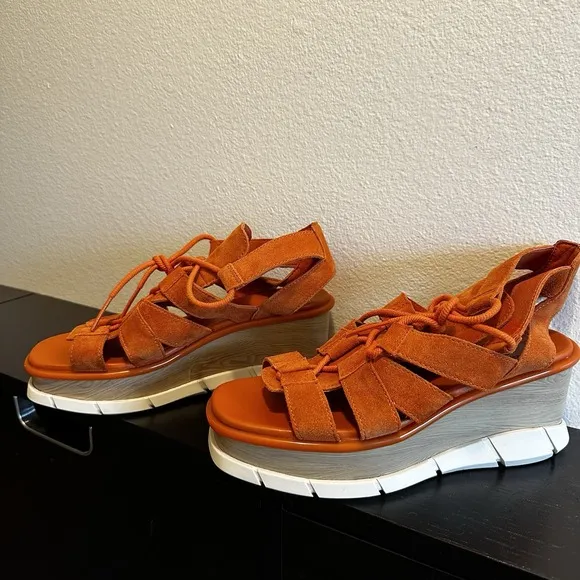 Sorel Womens Joanie III Lace Sandals Desert Sun/Chalk Size 8.5