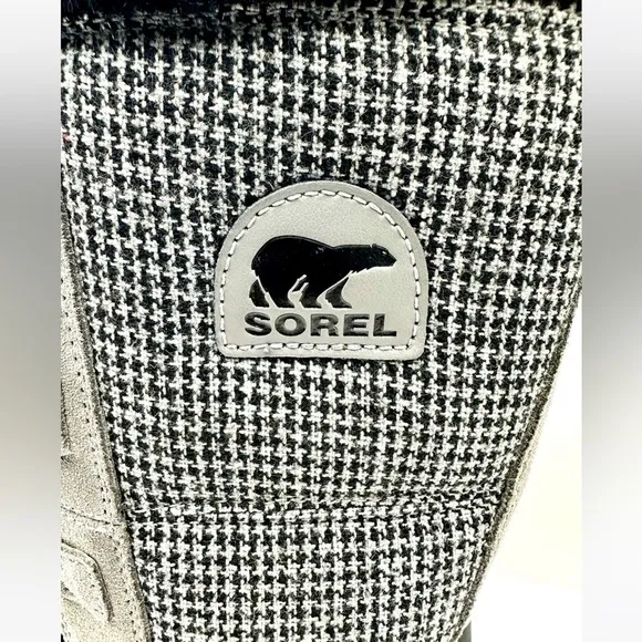 Sorel Women’s Tivoli High II Snow Boots in Grey Houndstooth US Size 6