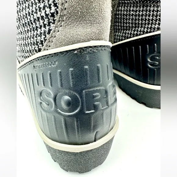 Sorel Women’s Tivoli High II Snow Boots in Grey Houndstooth US Size 6