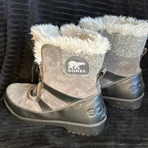 Sorel Women's Tivoli II Gray Winter Boots Size 10.5 EUC Retails $150