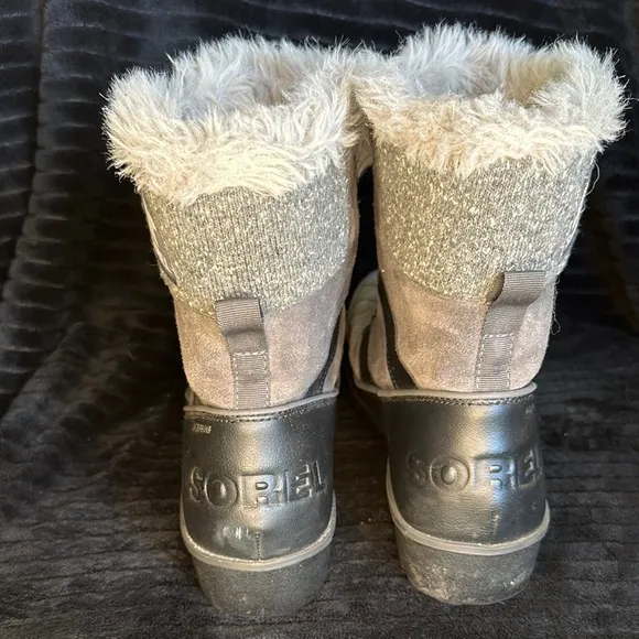 Sorel Women's Tivoli II Gray Winter Boots Size 10.5 EUC Retails $150