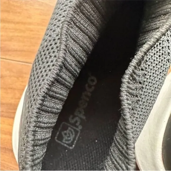 Spenco fly knit sneakers 7.5