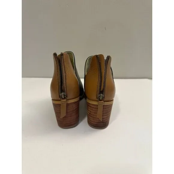 Sseko Women's Genuine Leather Zip Up Back Two-Toned Heeled V Boots Size 10