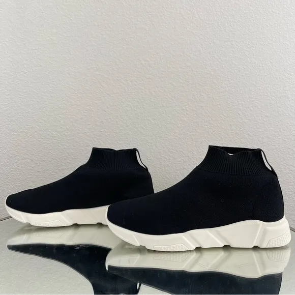 STEVE MADDEN Black White Stretch Knit Taffey High Top Sock Jogger Sneakers